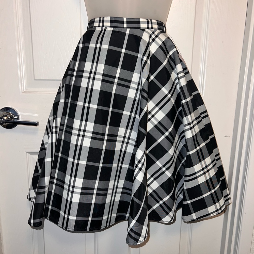 Versatile Fashions pin up A line skirt